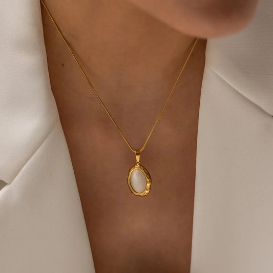 The Noelle Necklace