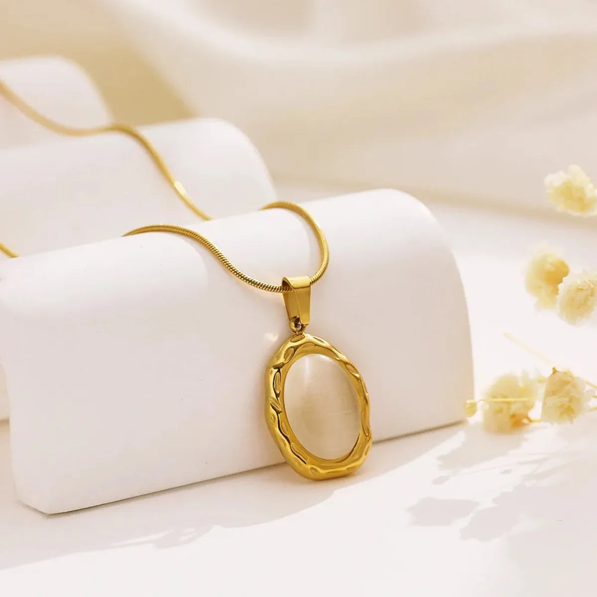 The Noelle Necklace