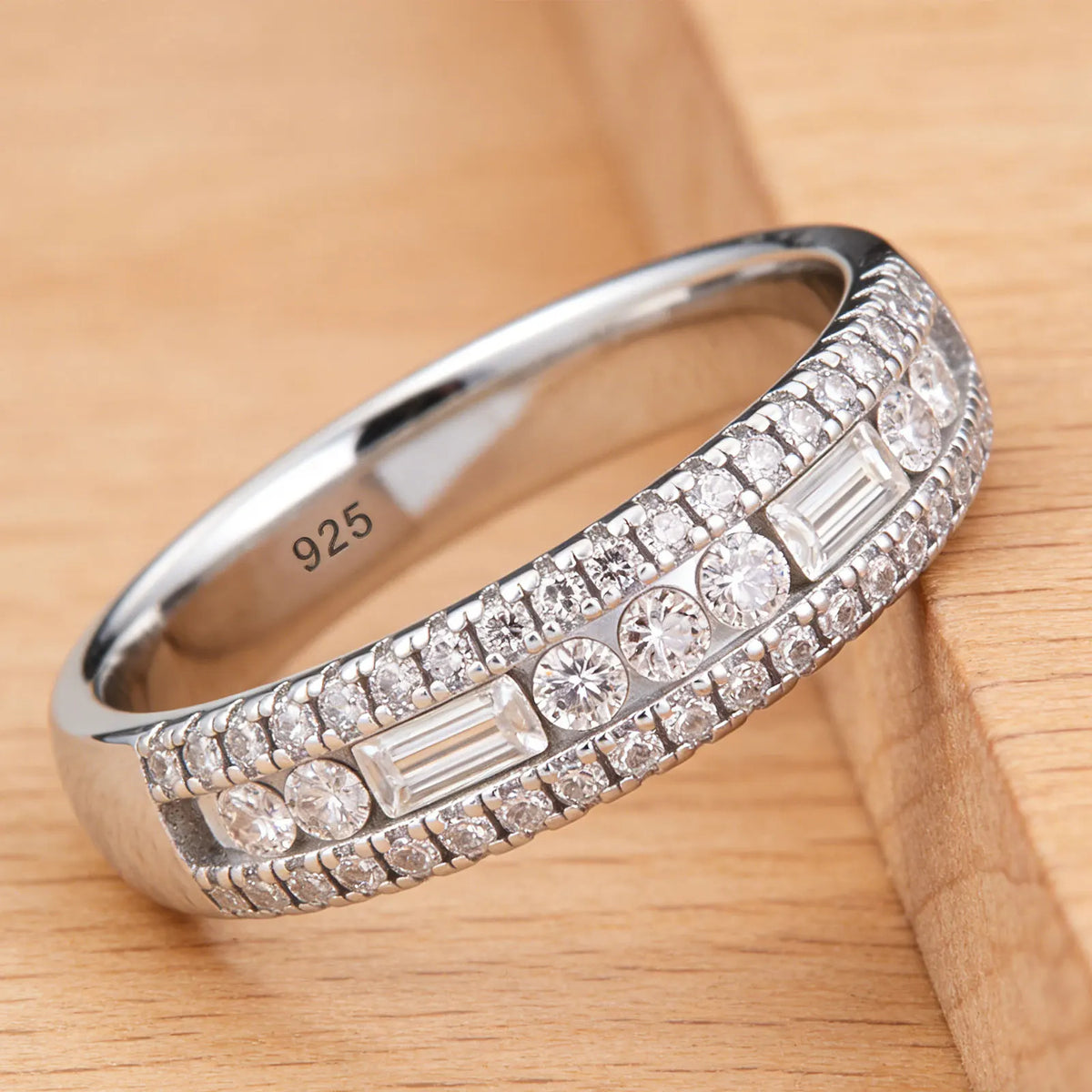 The Aurelia Ring