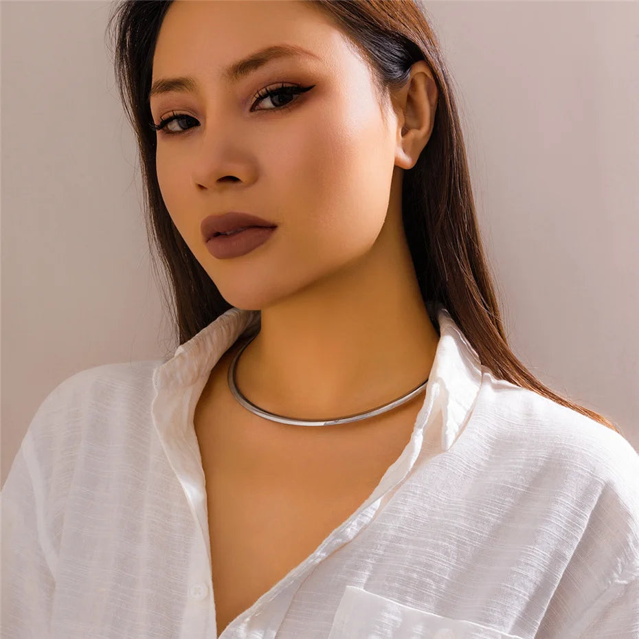 The Vela Necklace