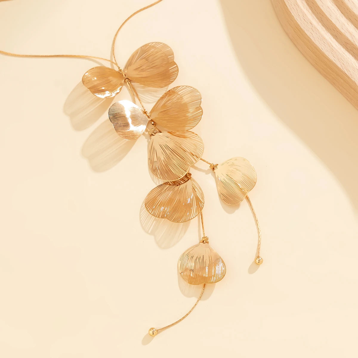 The Liora Necklace