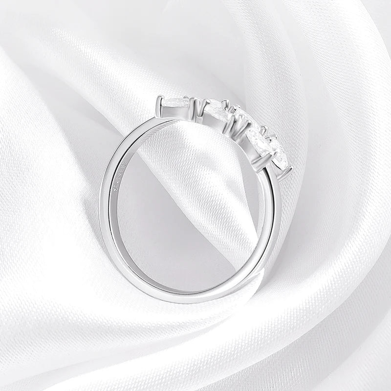 The Isadora Ring
